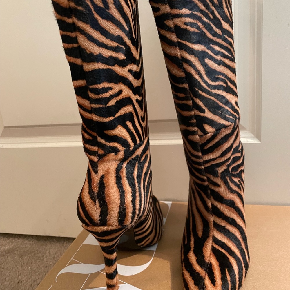 Tiger print Zara ankle boot